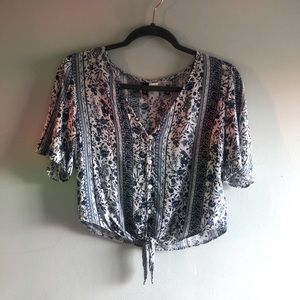 Floral cropped blouse